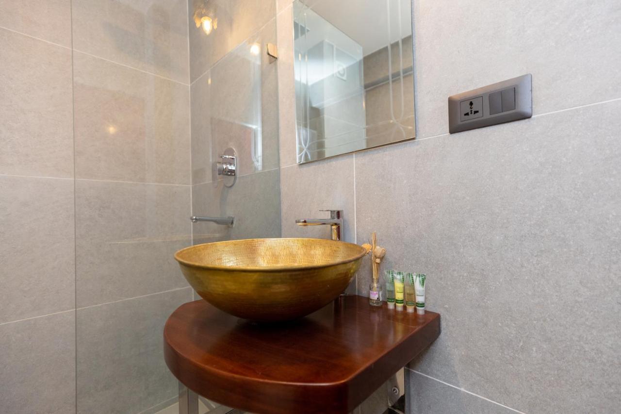 Swarga Heritage Hotel - A Traditional Stay Катманду Экстерьер фото